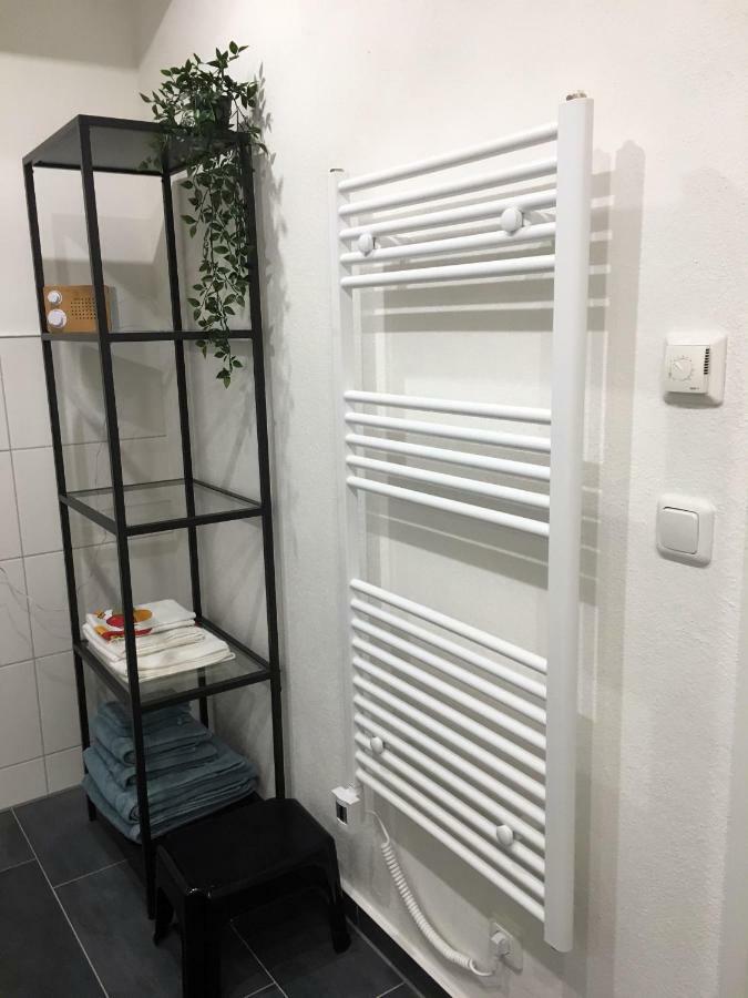 Gaestewohnung A+C Bovet Strasen Bagian luar foto